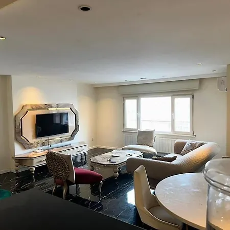 Apartamento 3 Yatak Odali Luks Daire Istambul